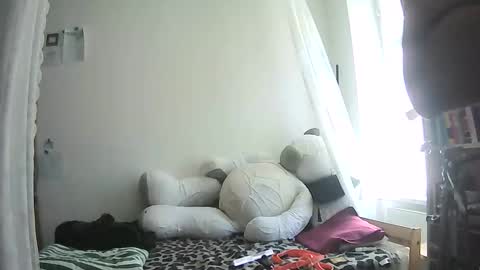 Snapshot of amib84 chatting on May 2026 06:53:01 AM VanillaDom online show from May 2026 06:53:01 AM