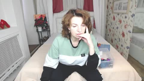 Snapshot of amihotgranny chatting on April 2026 12:46:01 PM Ami online show from April 2026 12:46:01 PM