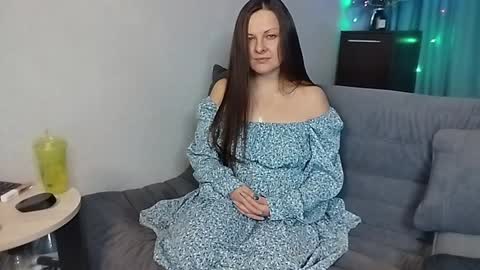 Mila online show from February 2025 12:02:02 PM