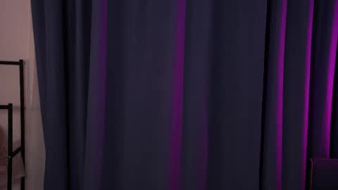 Snapshot of amilifox1 chatting on April 2026 04:15:01 PM amilifox1 online show from April 2026 04:15:01 PM