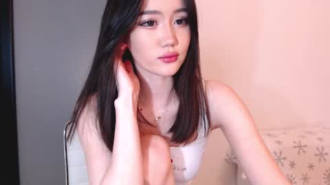 AmiliYan online show from December 2024 08:34:02 AM