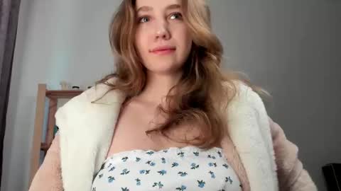 Emily online show from April 2026 08:31:01 AM