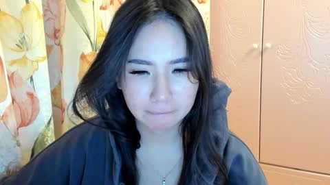 Amina online show from October 2025 09:45:01 PM