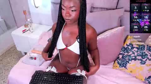 Amina online show from October 2025 03:44:02 PM