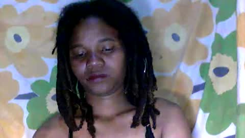 aminah01 online show from November 2025 10:18:01 AM