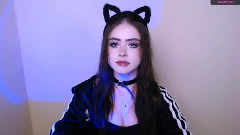 Snapshot of aminarose77 chatting on May 2026 10:18:01 PM Amina online show from May 2026 10:18:01 PM