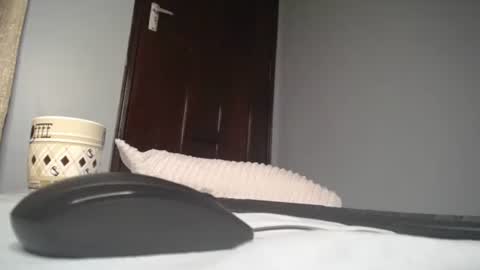 Snapshot of amira9120 chatting on October 2025 07:24:01 PM amira9120 online show from October 2025 07:24:01 PM