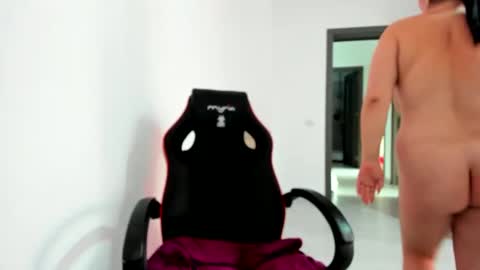 Amiraisa online show from January 2025 08:52:01 AM