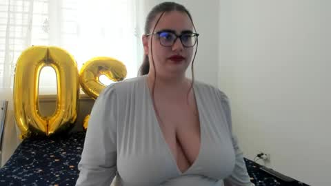 Amira Vyxen online show from April 2026 06:40:01 AM