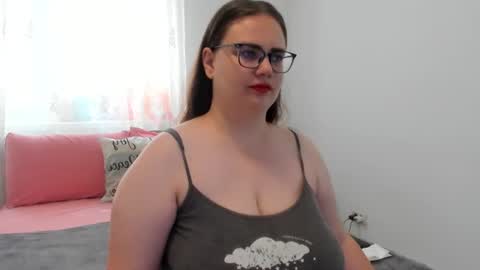 Amira Vyxen online show from June 2026 07:56:02 AM