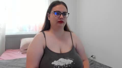 Amira Vyxen online show from June 2026 07:13:02 AM