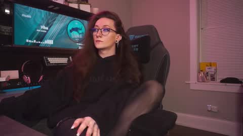   Am-er-in online show from October 2025 04:57:01 AM