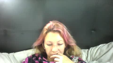 Snapshot of ammber3 chatting on February 2025 01:01:01 PM Paula D online show from February 2025 01:01:01 PM