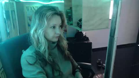 Snapshot of ammber3 chatting on February 2025 03:43:01 PM Paula D online show from February 2025 03:43:01 PM