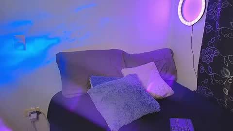 Ammelie online show from May 2026 01:45:01 AM