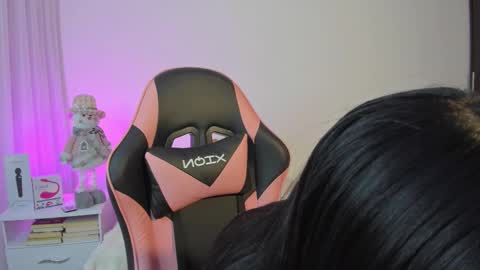 Snapshot of ammy_rodriguez_ chatting on December 2025 02:17:02 AM Ammy online show from December 2025 02:17:02 AM