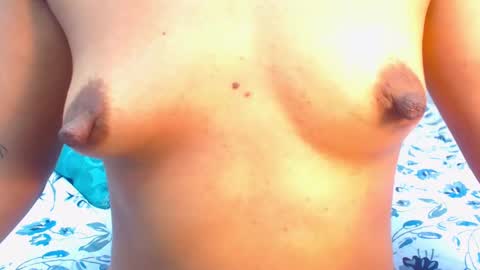 Snapshot of ammy_ronan chatting on January 2025 06:48:01 PM IM AMMY online show from January 2025 06:48:01 PM