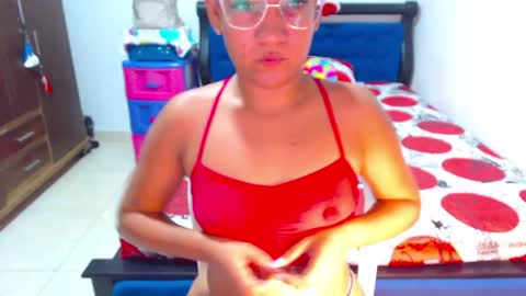 Snapshot of ammy_ronan chatting on May 2026 02:07:02 AM IM AMMY online show from May 2026 02:07:02 AM