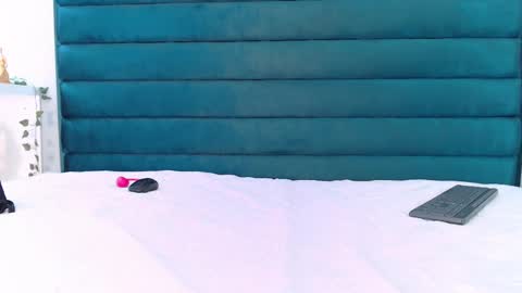 AmmyPike online show from September 2025 05:15:02 PM