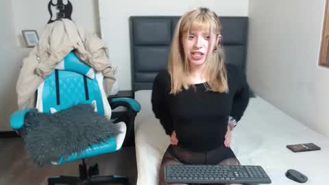 Amnesia online show from October 2025 01:01:01 PM