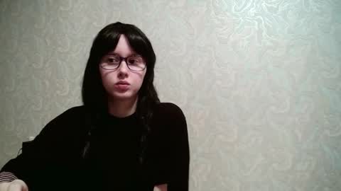 Amomira online show from November 2025 02:33:02 AM