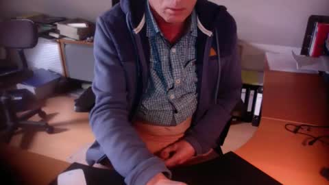 Amor2200 online show from October 2025 08:58:01 AM