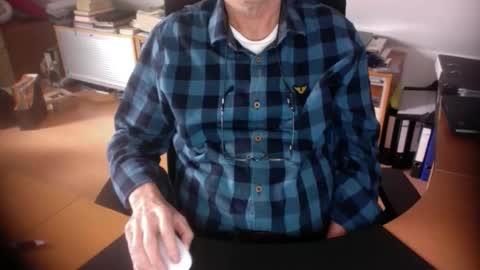 Snapshot of amor2200 chatting on February 2026 08:12:02 AM Amor2200 online show from February 2026 08:12:02 AM