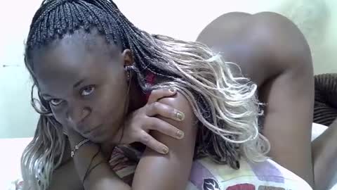 Snapshot of amor_anny chatting on June 2026 08:21:01 PM anny online show from June 2026 08:21:01 PM