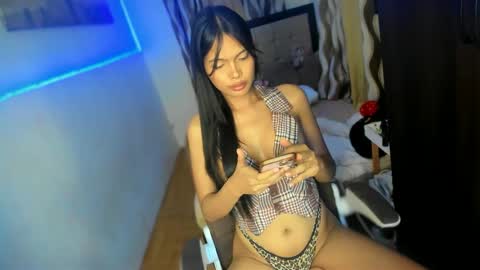 Snapshot of amor_prinsesa chatting on December 2024 09:04:02 PM Prinsesa online show from December 2024 09:04:02 PM