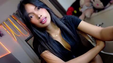 Snapshot of amor_prinsesa chatting on March 2026 05:35:02 AM Prinsesa online show from March 2026 05:35:02 AM