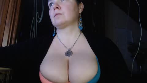 Snapshot of amorelara chatting on January 2025 07:08:01 PM amorelara online show from January 2025 07:08:01 PM