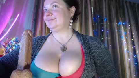 Snapshot of amorelara chatting on June 2026 02:04:02 PM amorelara online show from June 2026 02:04:02 PM