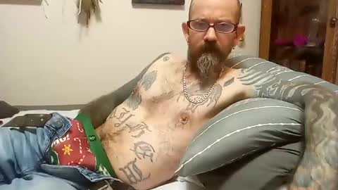 Snapshot of amunrethegod chatting on December 2024 08:39:01 PM amunrethegod online show from December 2024 08:39:01 PM