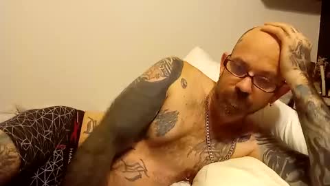 Snapshot of amunrethegod chatting on January 2025 01:22:01 PM amunrethegod online show from January 2025 01:22:01 PM