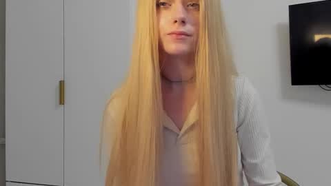 amy1_1 online show from September 2025 04:27:01 AM