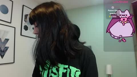 Amy 3 online show from May 2026 04:53:02 AM