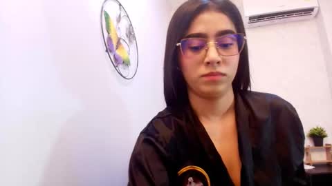 amy__wats0n online show from October 2025 07:22:02 PM