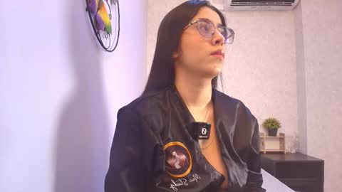 amy__wats0n online show from January 2026 07:06:02 PM