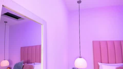 Aleja   online show from October 2025 03:26:01 AM