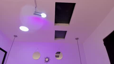 Aleja   online show from February 2026 03:05:01 AM