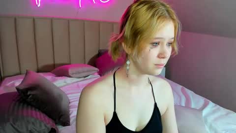 Amy online show from January 2025 04:21:01 AM