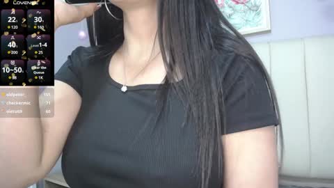 Snapshot of amy_le chatting on December 2024 05:14:01 PM Amy online show from December 2024 05:14:01 PM