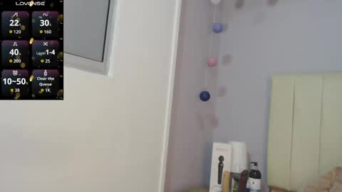 Snapshot of amy_le chatting on September 2025 01:38:02 PM Amy online show from September 2025 01:38:02 PM