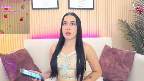 amy_leah_ online show from October 2025 07:03:01 PM