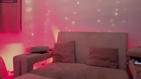 Little Slut Nicolee online show from May 2026 12:50:02 AM