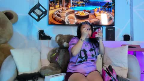 Emy Noa  online show from February 2026 03:03:02 AM