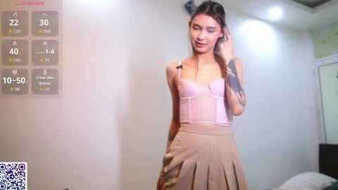 Snapshot of amy_peachy chatting on April 2026 02:45:01 AM Amy online show from April 2026 02:45:01 AM