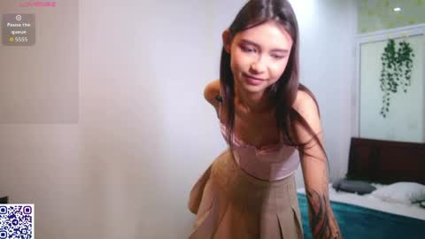 Snapshot of amy_peachy chatting on April 2026 02:22:02 AM Amy online show from April 2026 02:22:02 AM