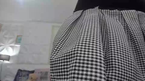 Snapshot of amy_queents chatting on September 2025 07:01:01 AM Amy Caroland online show from September 2025 07:01:01 AM