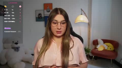 Snapshot of amy_ross1 chatting on March 2025 05:38:01 PM Daniela M online show from March 2025 05:38:01 PM